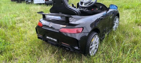 Elektrinis automobilis 'Mercedes AMG' - Vaizdas 2