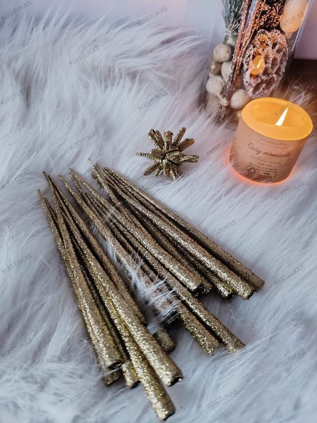 Dekoracinė žvaigždė 'Golden Sparkle' - Vaizdas 8