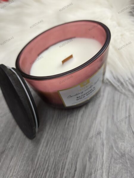 Kvepianti žvakė 'Craskling candle light' - Vaizdas 4