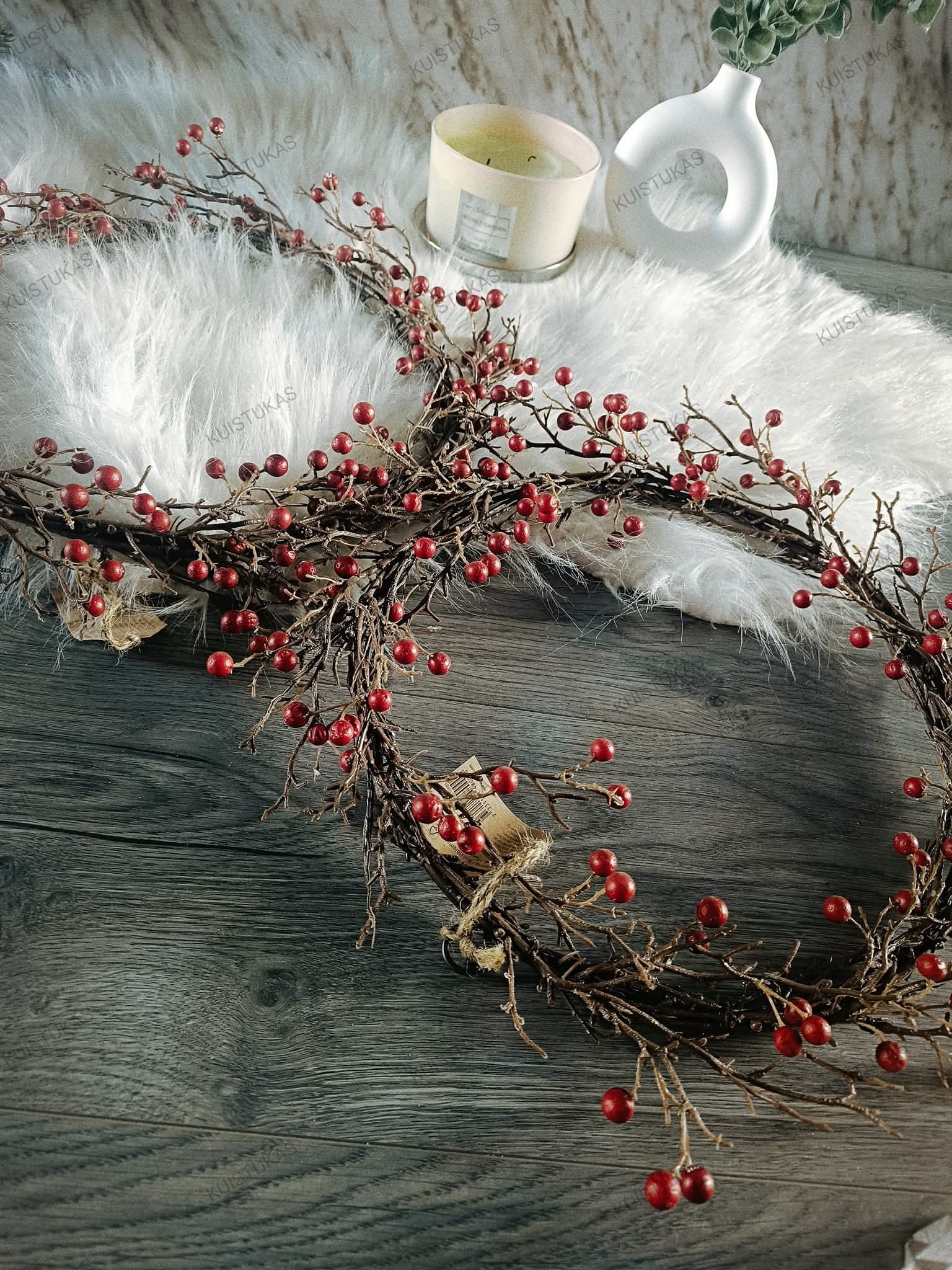 Vainikas 'Winter Berries' - Vaizdas 4