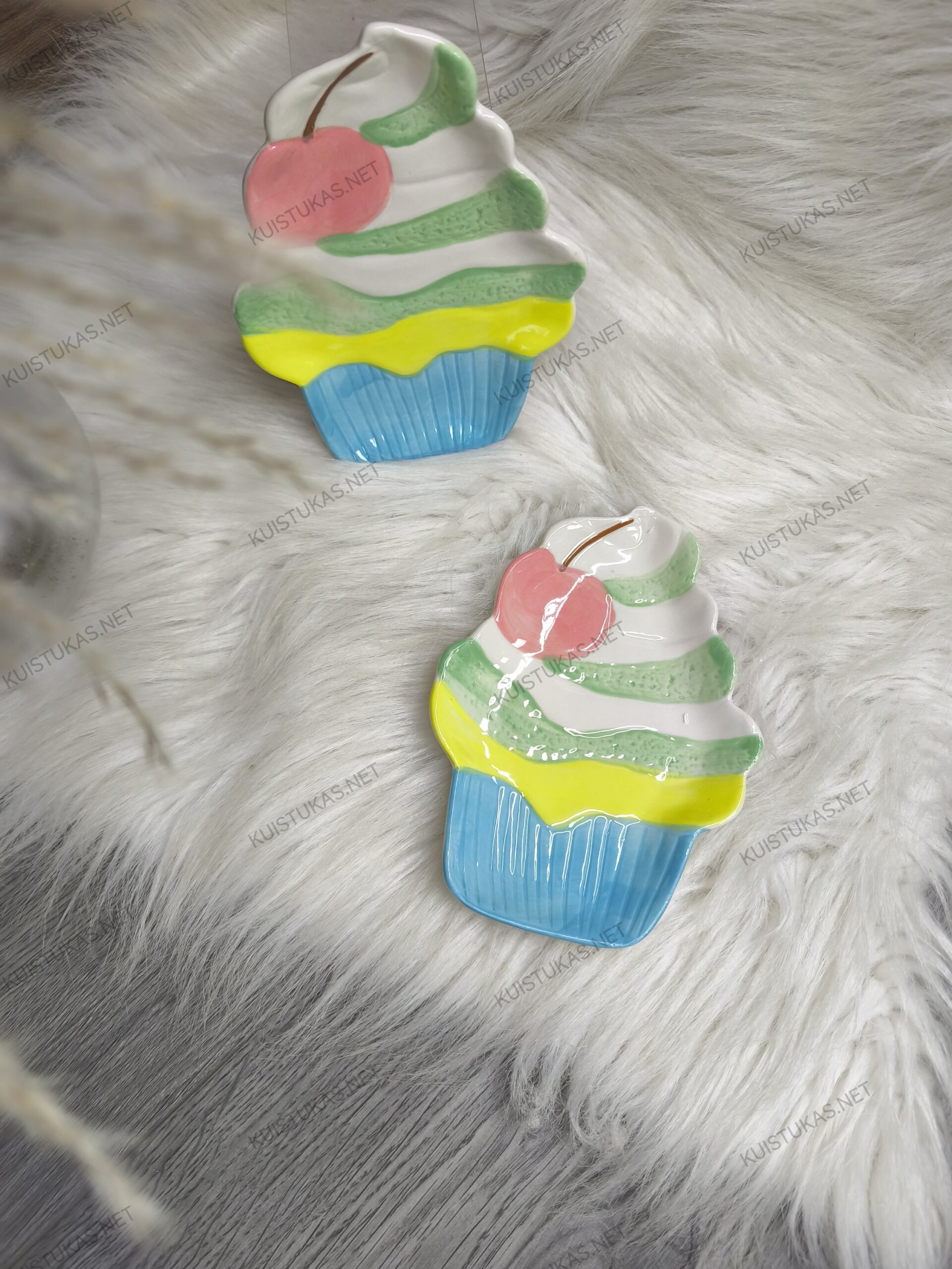 Dekoratyvinė lėkštė 'Keksiukas su vyšnia' - Vaizdas 4