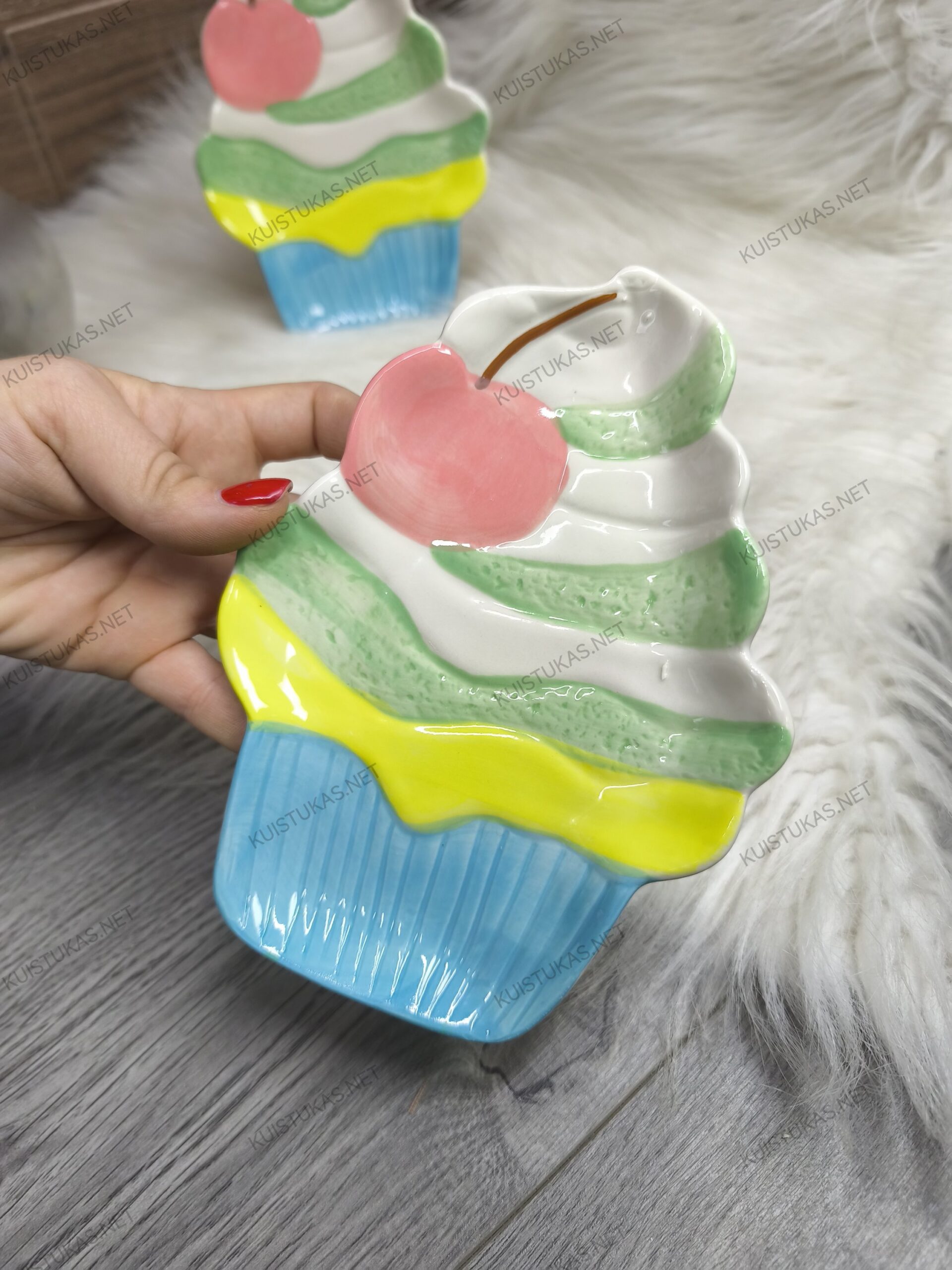 Dekoratyvinė lėkštė 'Keksiukas su vyšnia' - Vaizdas 5