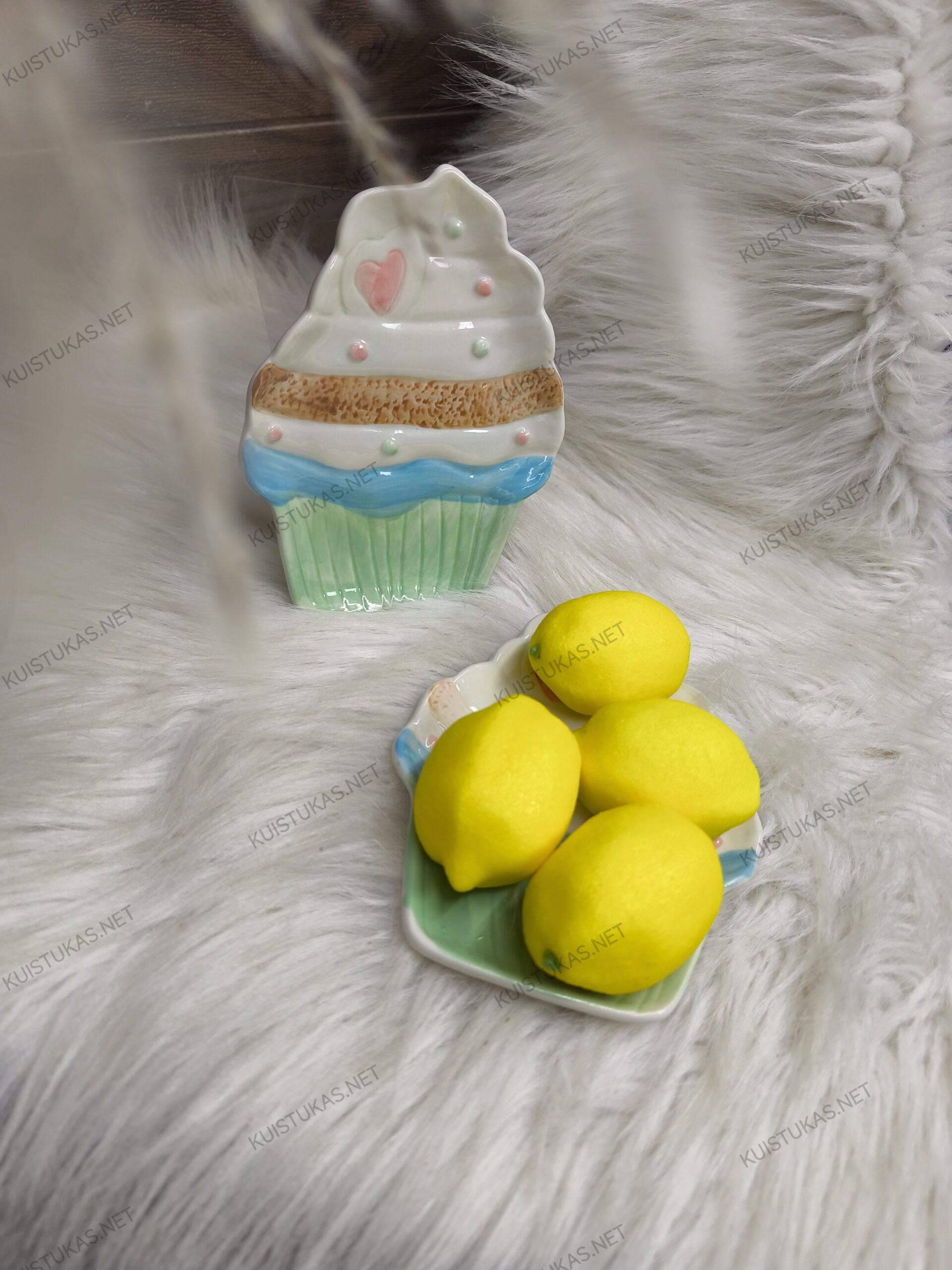 Dekoratyvinė lėkštė 'Keksiukas su širdelėmis'