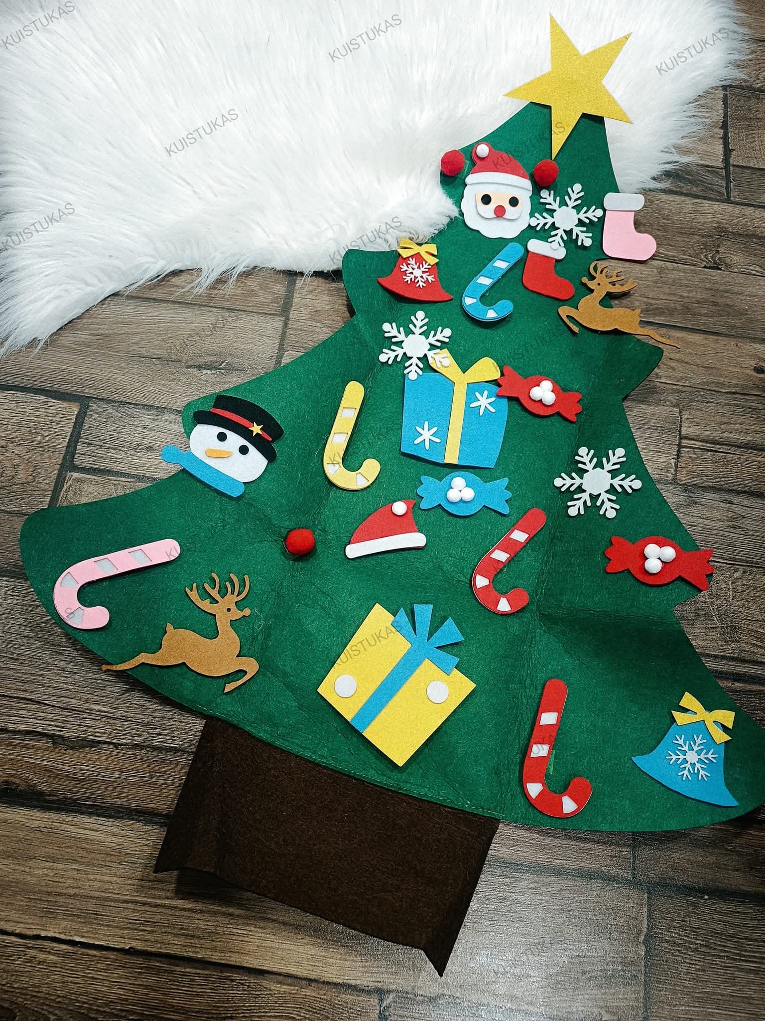 Pakabinama veltinio eglutė