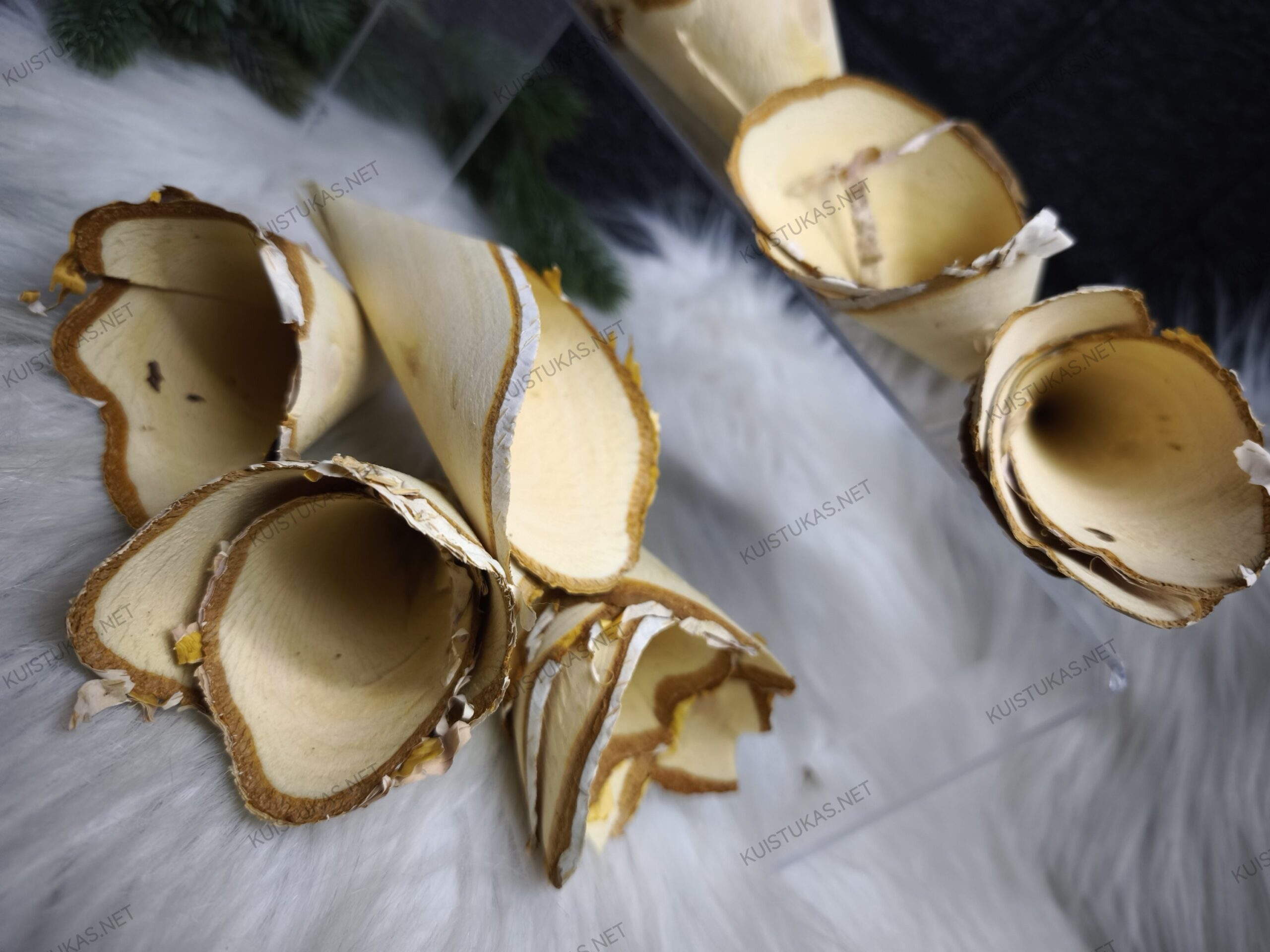 Medienos drožlės - konfeti