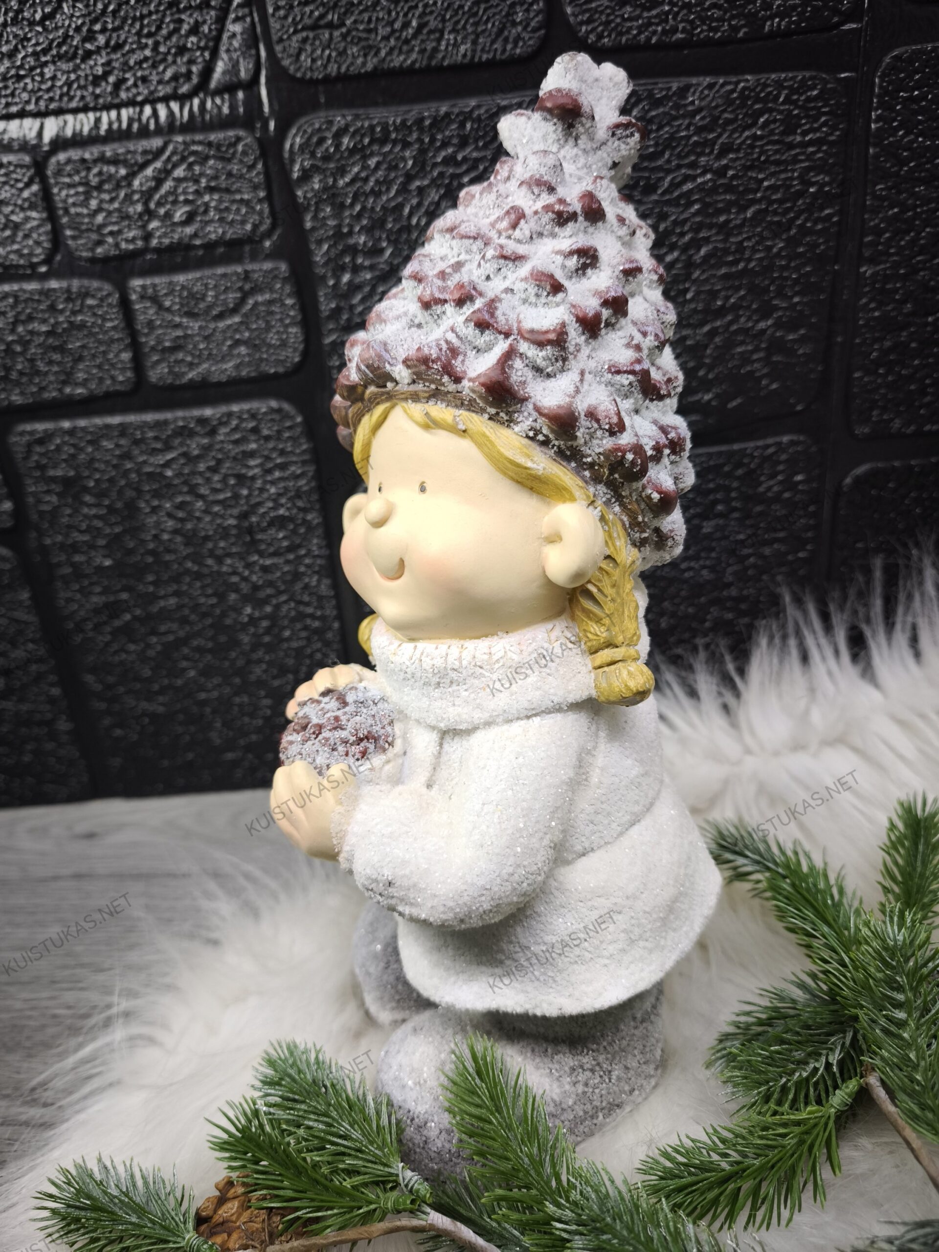 Kalėdinė dekoracija 'Linksmoji mergaitė' - Vaizdas 3