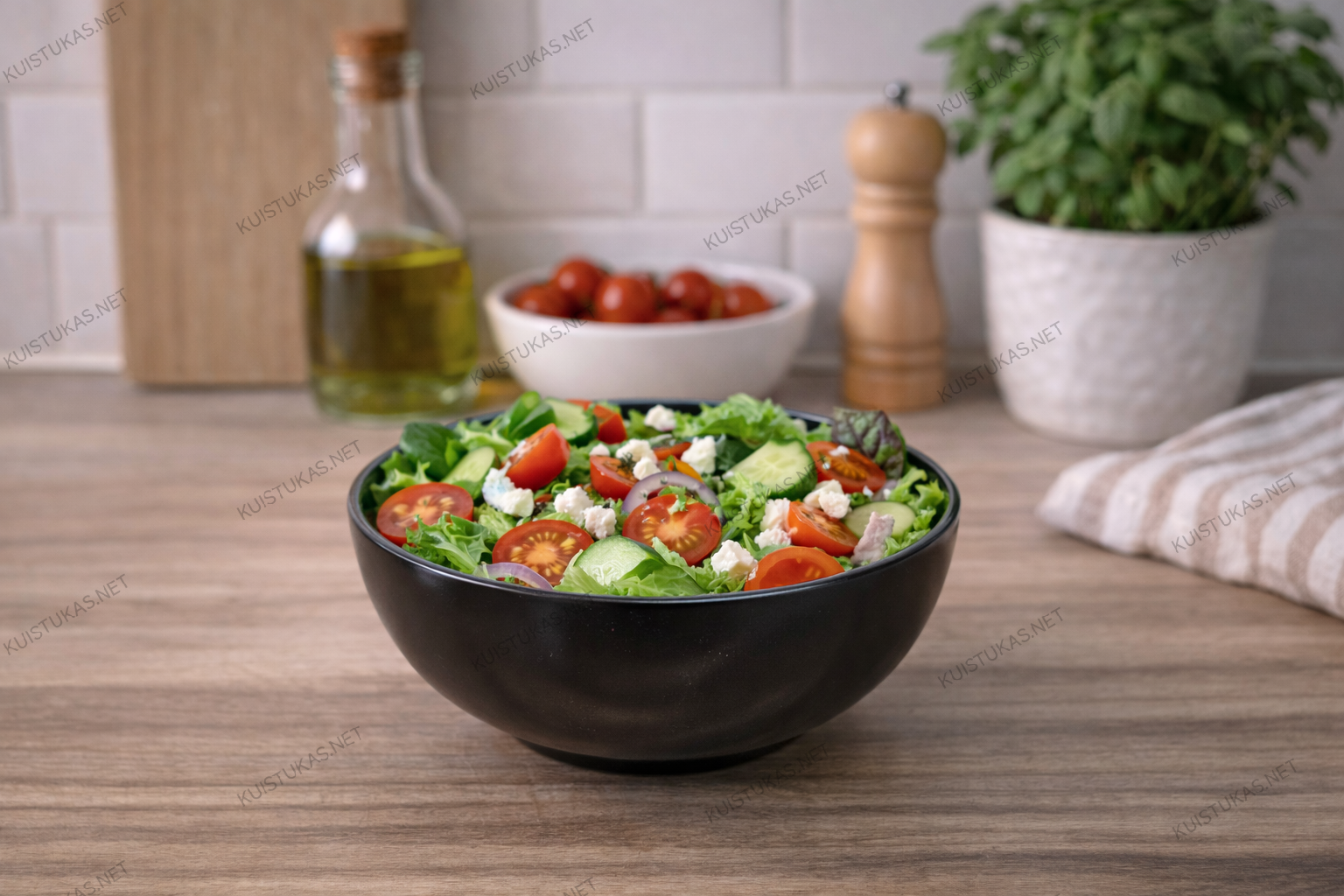 Dubenėlis 'Black Shine'