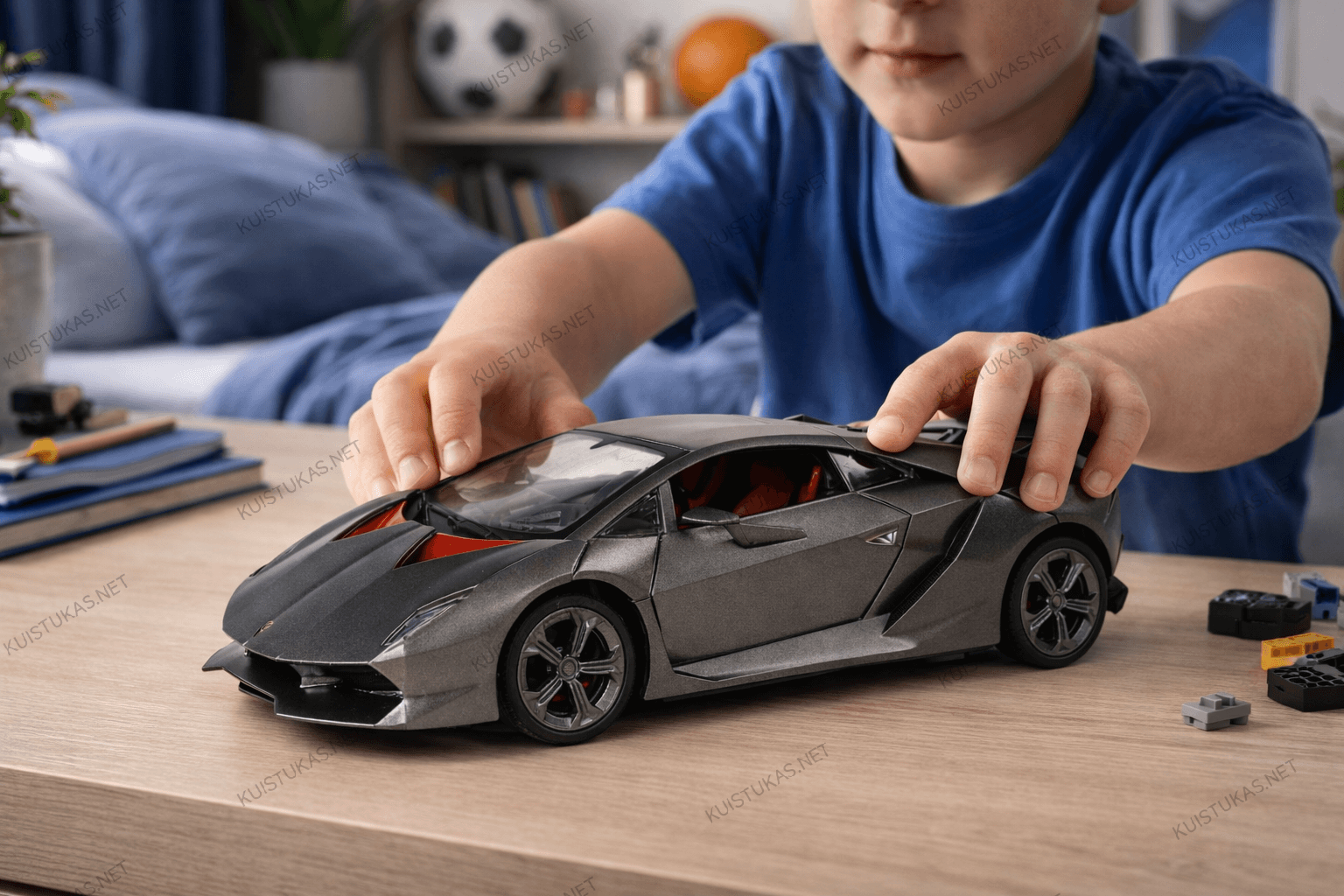 Nuotoliniu būdu valdomas automobilis Lamborghini 1:24 (2.4 GHz)